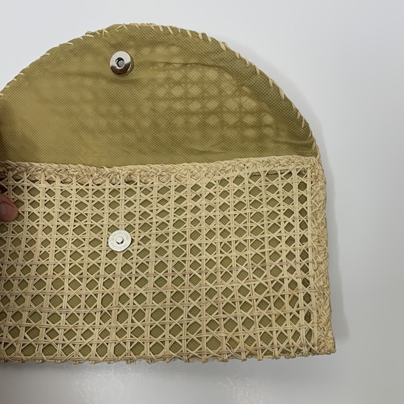 Straw Intertwined Cream & Tan Vintage Wristlet | Eco-Friendly Vegan Wallet Bag - Picture 4 of 7